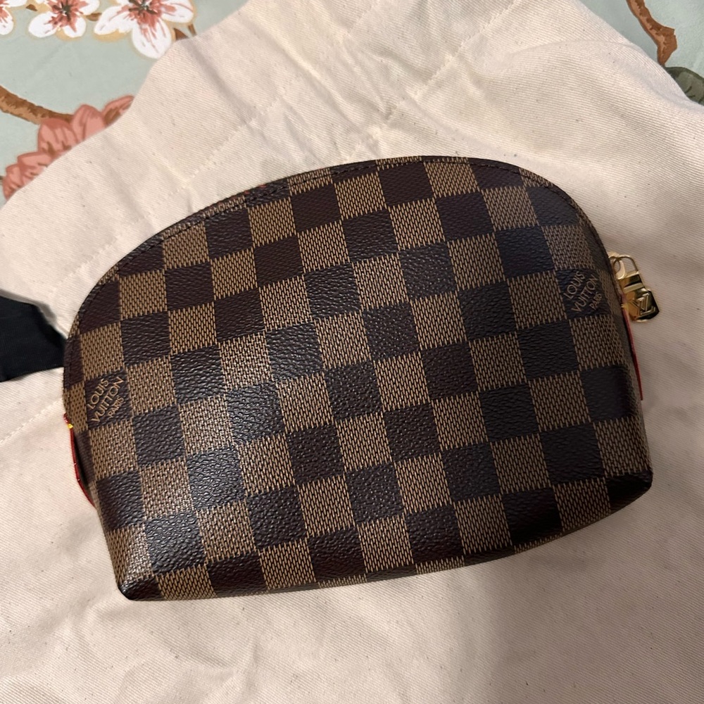 Trendy Brown Checkered Cosmetic Pouch